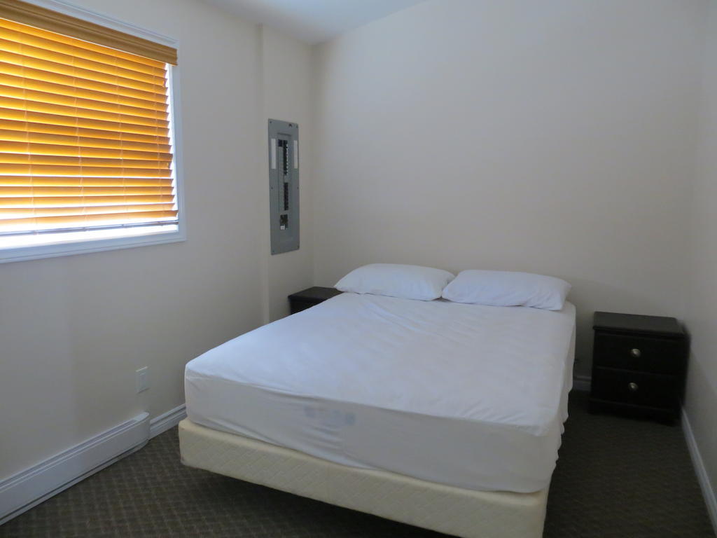 Halls Cottages Honey Harbor Habitación foto