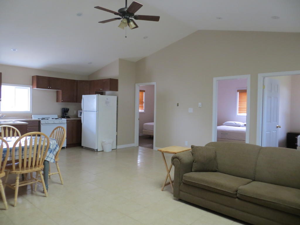 Halls Cottages Honey Harbor Habitación foto