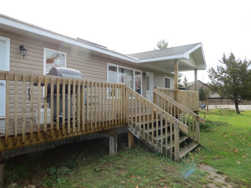 Halls Cottages Honey Harbor Habitación foto