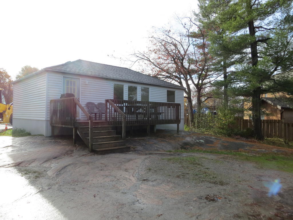 Halls Cottages Honey Harbor Habitación foto